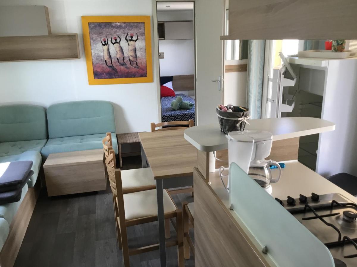 Confort, Climatisation,linge De Lit Et De Toilette, Coffre Fort, Ventilations Au Plafond Et Wifi Possible Campingplatz Fréjus