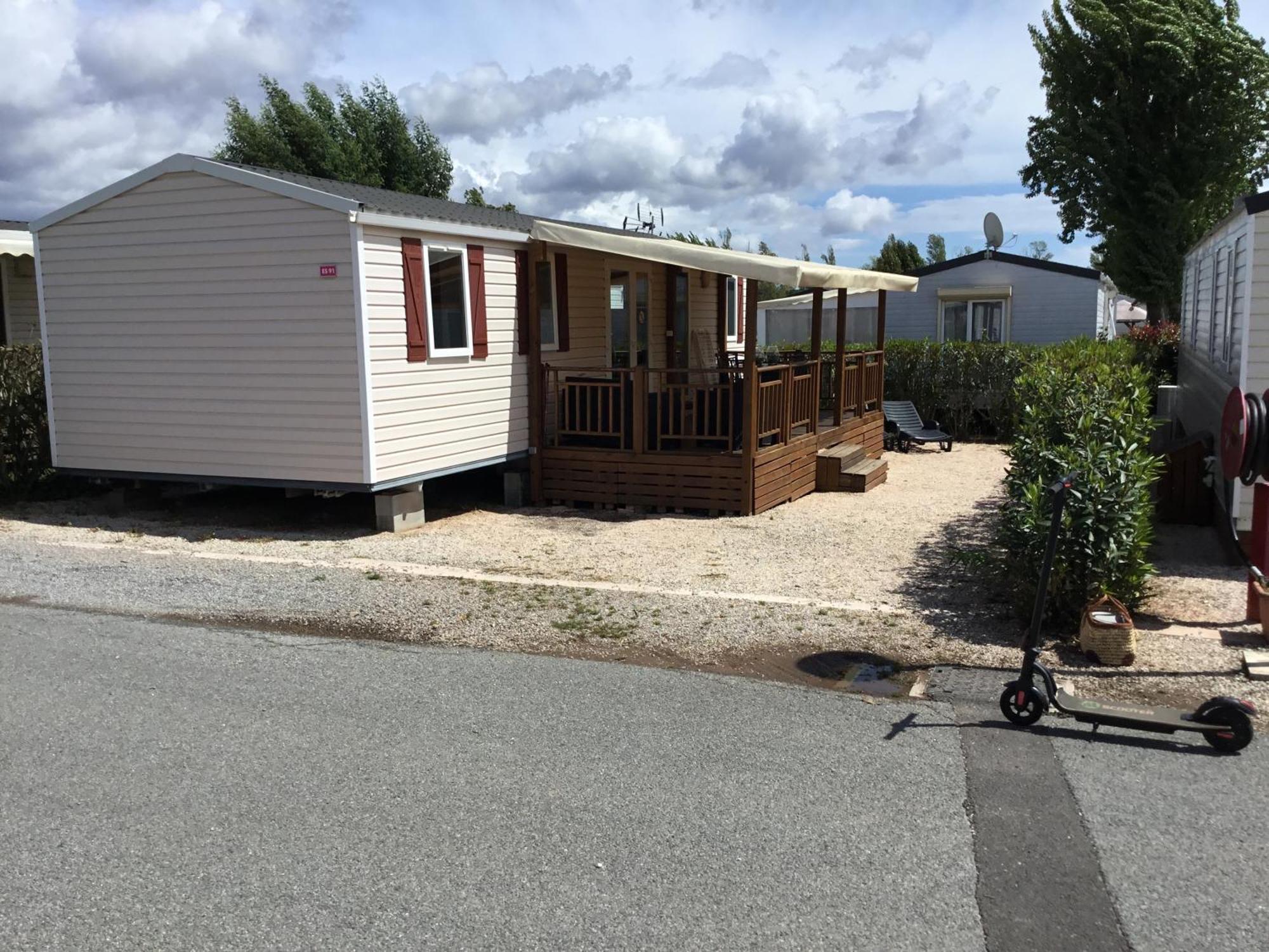 Confort, Climatisation,linge De Lit Et De Toilette, Coffre Fort, Ventilations Au Plafond Et Wifi Possible Frejus