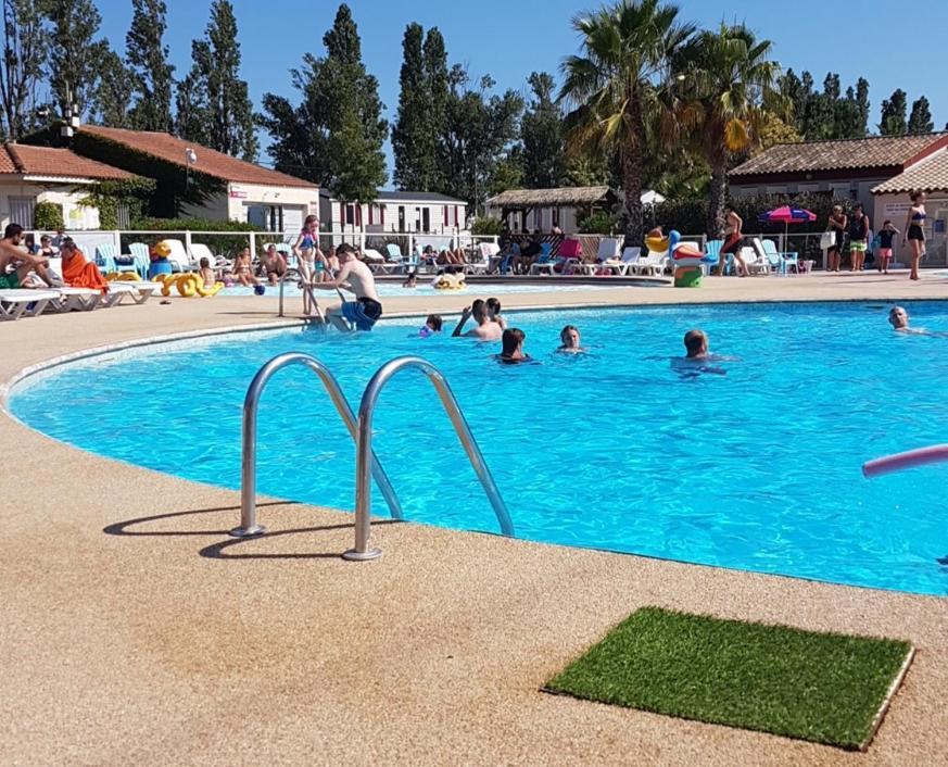 Campsite Confort, Climatisation,linge De Lit Et De Toilette, Coffre Fort, Ventilations Au Plafond Et Wifi Possible *