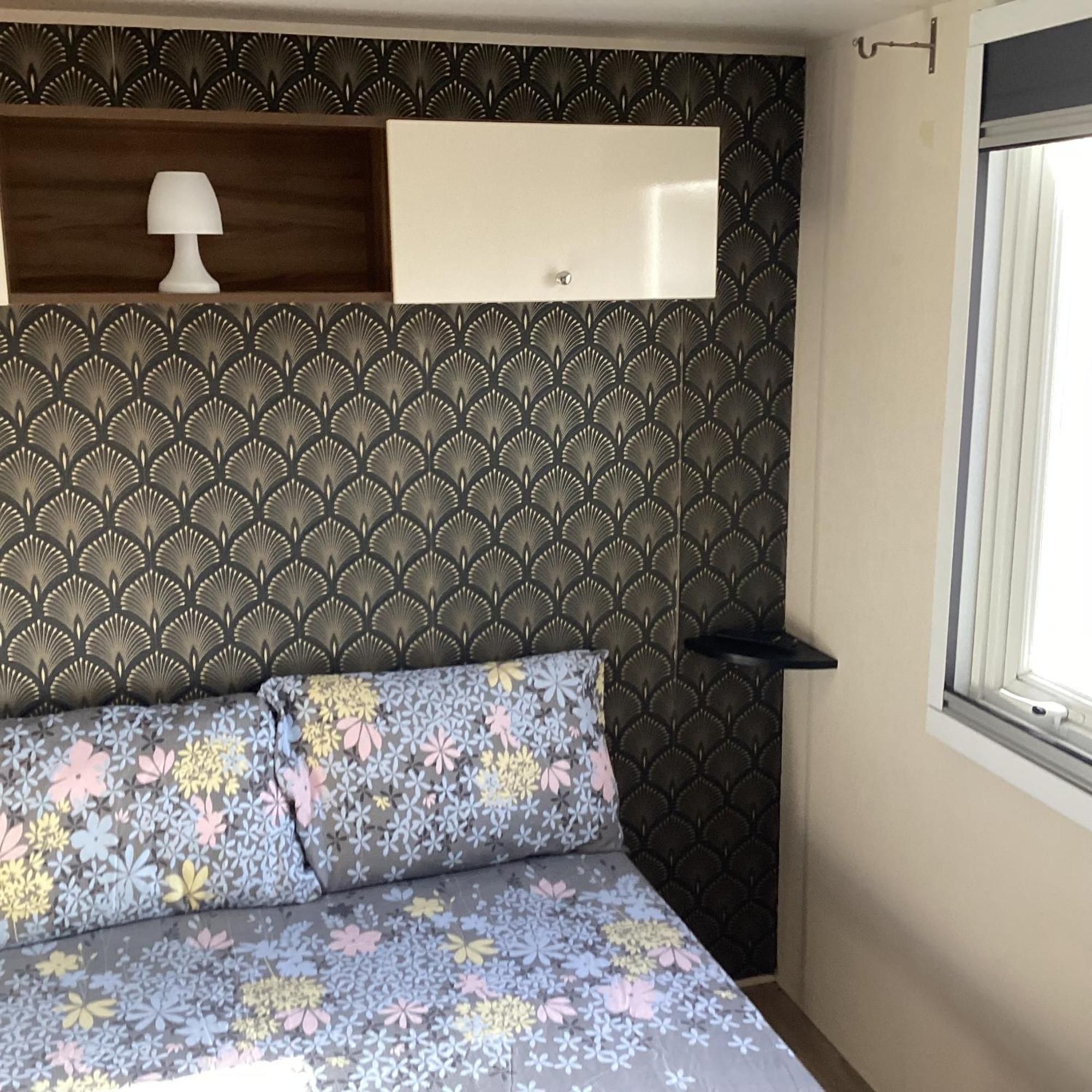 Confort, Climatisation,linge De Lit Et De Toilette, Coffre Fort, Ventilations Au Plafond Et Wifi Possible Frejus